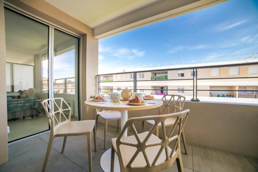 Marina Bay Apartment Antibes Exterior foto