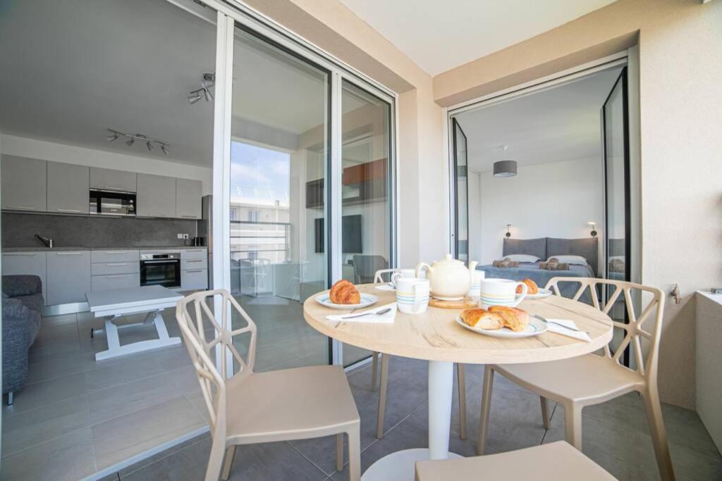 Marina Bay Apartment Antibes Exterior foto